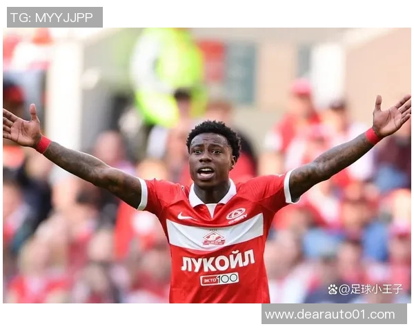 足球球星戴墨镜登场 他是谁为何如此酷炫引人注目